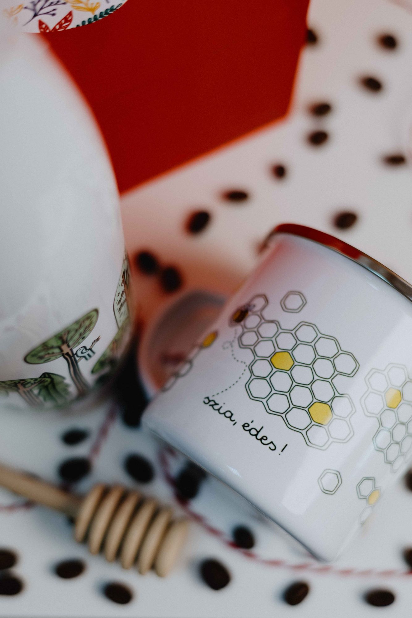 SWEET FOREST SWEET FOREST